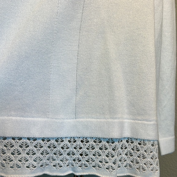 White Sweater with Sweater Lace Hemline Plus Size 2X - Picture 4 of 9